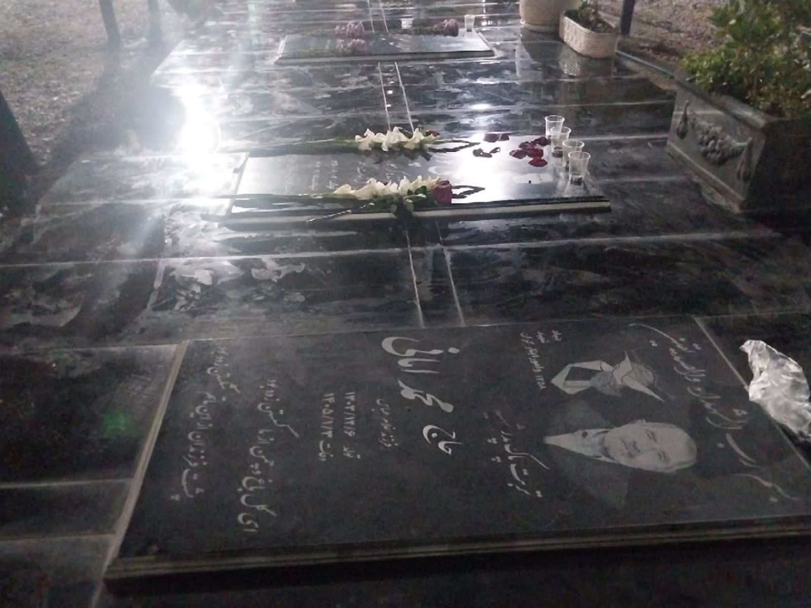 آستان مقدس امامزادگان سید محمد و امیر نظام الدین شهر حاجی آباد - استان هرمزگان
