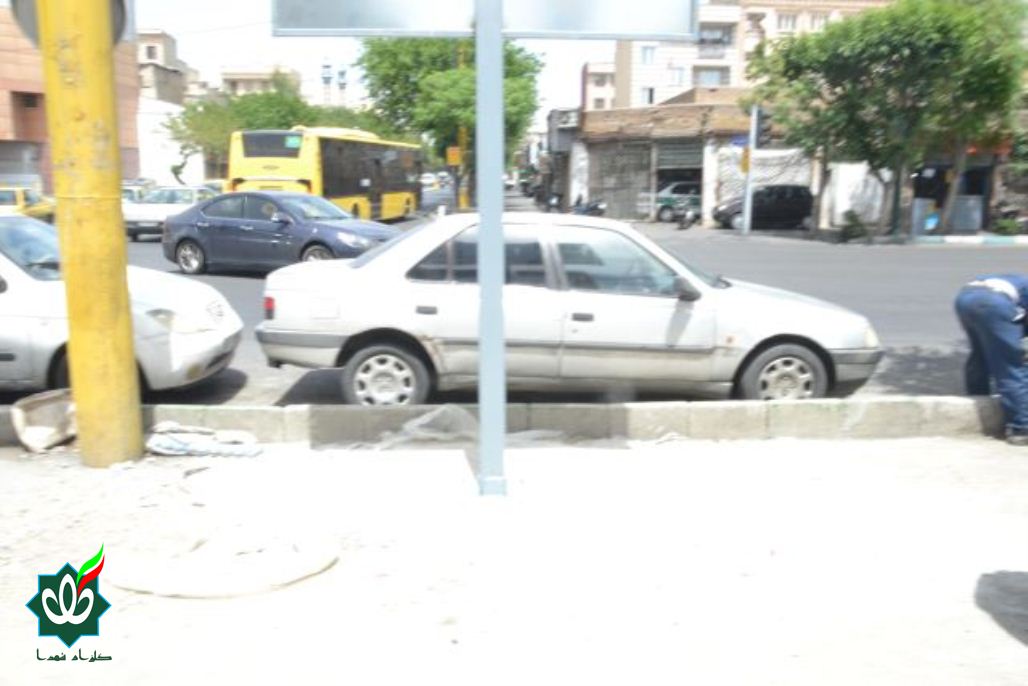 نصب اولین تابلوی گلزار شهدا در تهران سال 1405