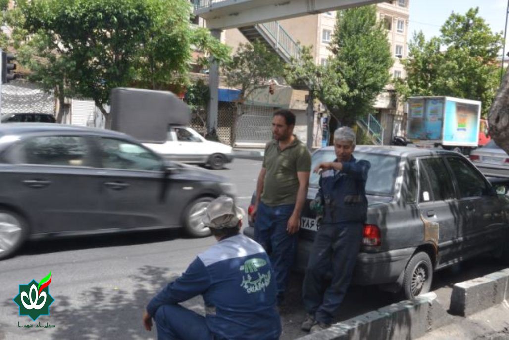 نصب اولین تابلوی گلزار شهدا در تهران سال 1405