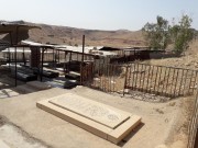 گلزار شهدای روستای قلعه رزه (7)